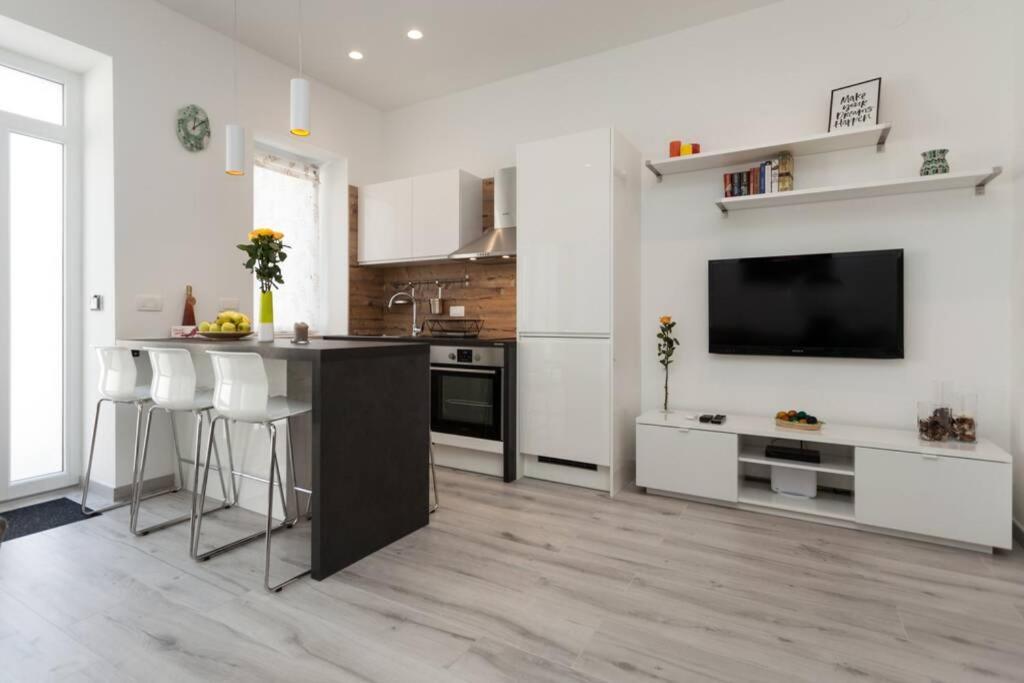 شقة Apartman Luna بولا المظهر الخارجي الصورة